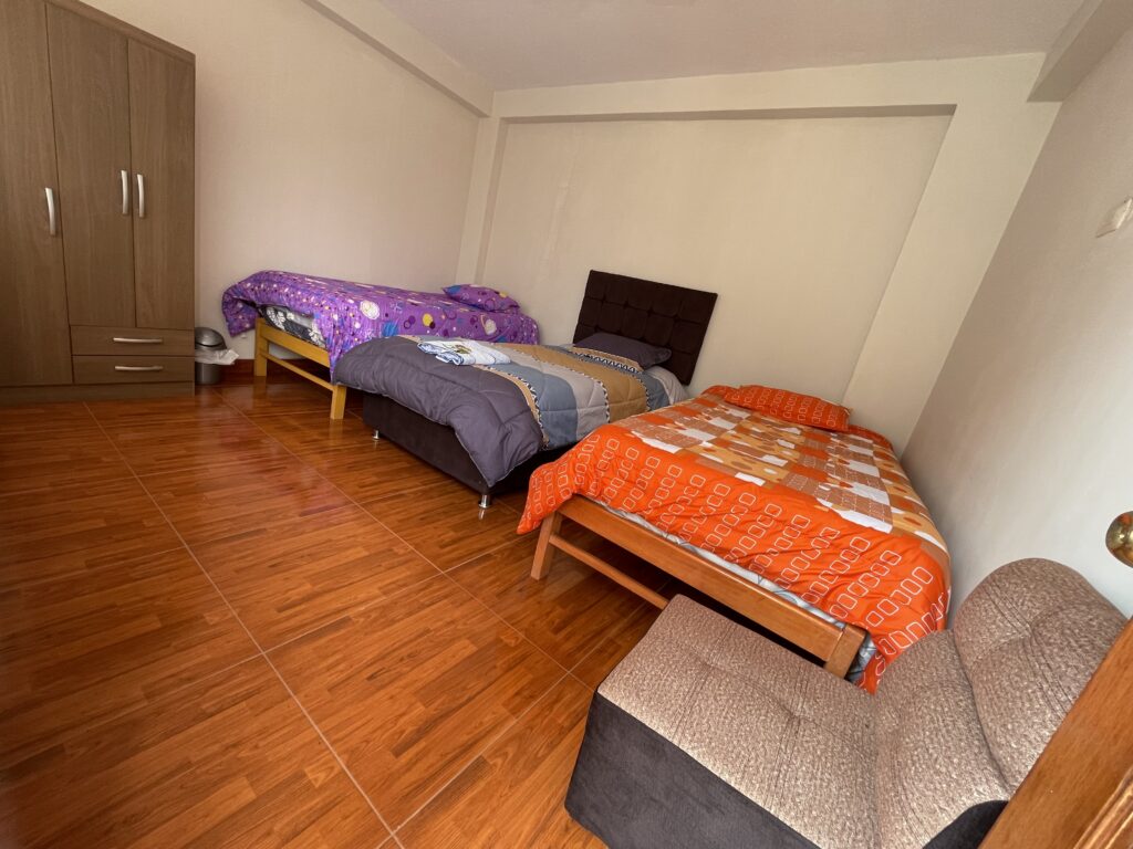 habitación simple de la casa de campo brisas del Río sagrado en el valle sagrado de Urubamba.